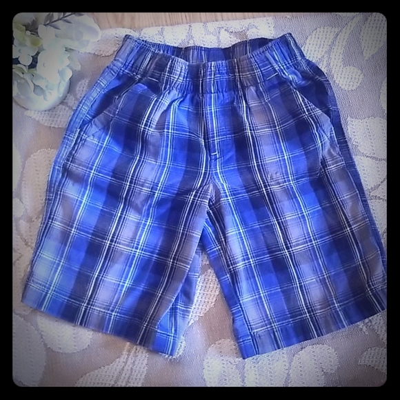A26-CIRCO: SIZE 5T BOY SHORTS - Picture 1 of 2